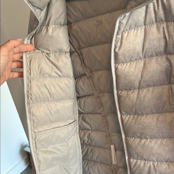 Gray Puffer Jacket - Eddie Bauer - Picture 9 of 13